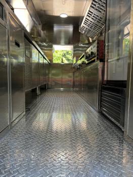 Unser AIR S450 ist garantiert auf jeder Veranstaltung ein Kundenmagnet. Edelstahlchassis sowie Edelstahleinrichtung lassen keine Wünsche offen. Finanzierung ohne Anzahlung möglich