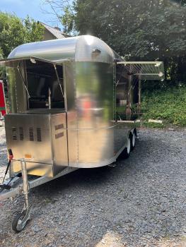 Preview: Unser AIR S450 ist garantiert auf jeder Veranstaltung ein Kundenmagnet. Edelstahlchassis sowie Edelstahleinrichtung lassen keine Wünsche offen. Finanzierung ohne Anzahlung möglich